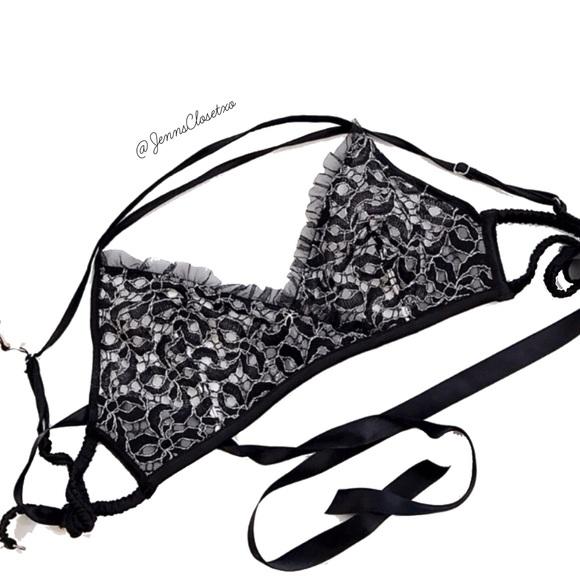 •Victoria’s Secret• Unlined Underwire ribbon bra - Picture 2 of 4